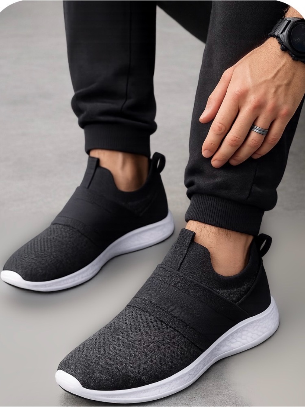 Men's Athletic Slip-On Running Sneakers - Black